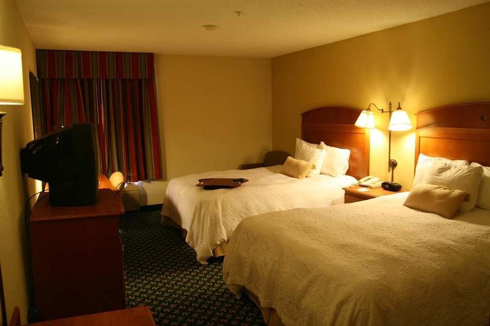 Hampton Inn Minneapolis-Burnsville Szoba fotó